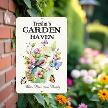 Load image into Gallery viewer, Personalized garden gift for mom or grandma from Dyenamic Art
